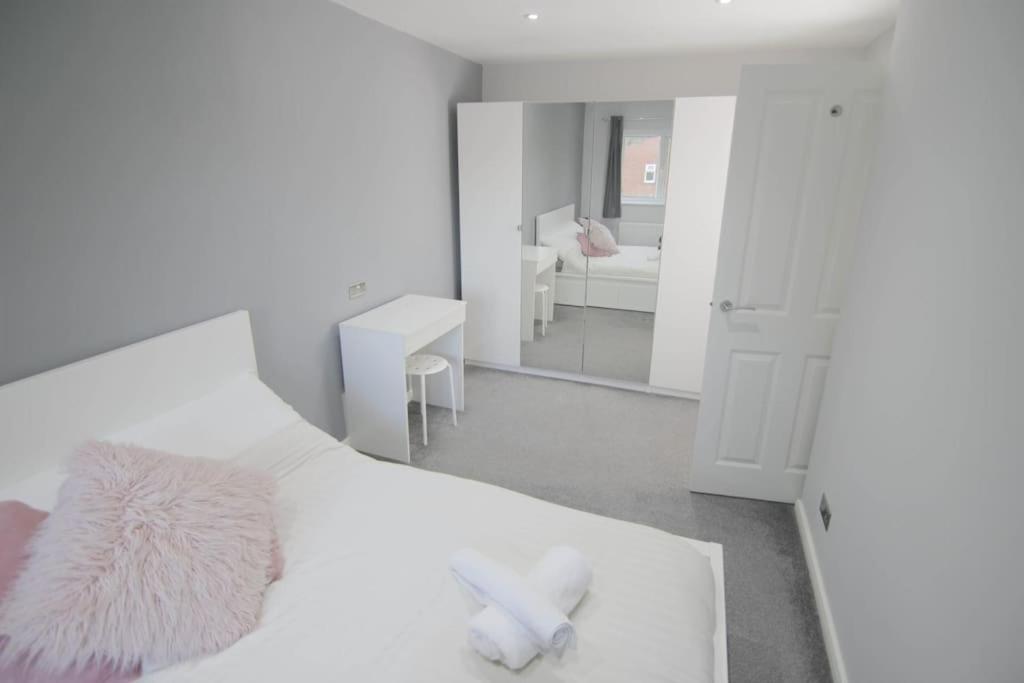Вилла 2 Bed House - Bhx - Nec Солихалл Экстерьер фото